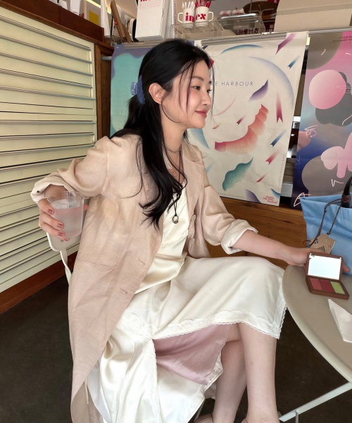 SINOON(シヌーン)の「Satin Lace Ribbon Onepiece (Cream)(ワンピース・レディース・Cream・FREE)」の1枚目の写真