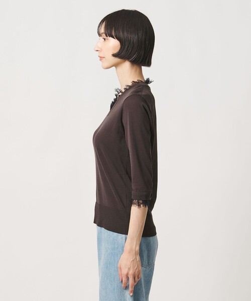 UNITED ARROWS(ユナイテッドアローズ)の「レースコンビ Vネックニット ‐ウォッシャブル‐(ニット/セーター・レディース・ブラック/ダークブラウン/ネイビー・FREE)」の13枚目の写真