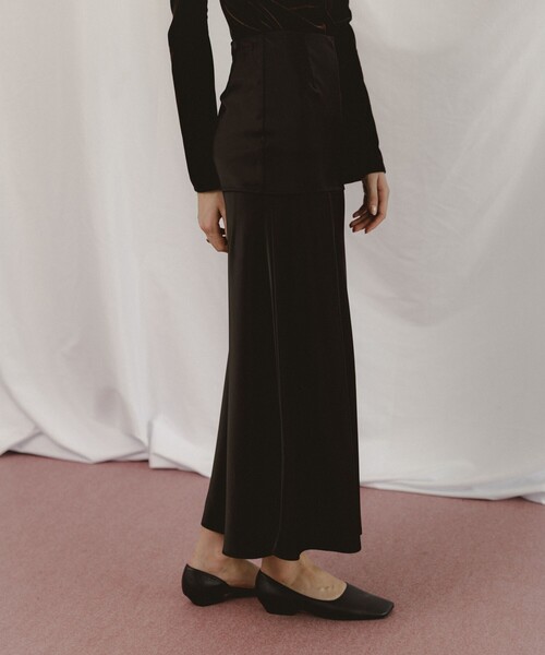 Demi-Luxe BEAMS(デミルクス ビームス)の「BEAMS SALON / グロッシー レイヤー スカート(スカート・レディース・ブラック/イエロー系その他6・36/38)」の11枚目の写真