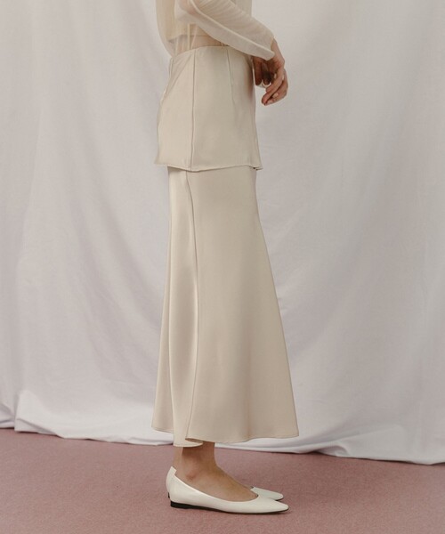 Demi-Luxe BEAMS(デミルクス ビームス)の「BEAMS SALON / グロッシー レイヤー スカート(スカート・レディース・ブラック/イエロー系その他6・36/38)」の14枚目の写真