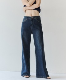 VION（ヴィオン）の「ストレッチストレートフレアデニム / Stretch Straight Flare Denim（デニムパンツ・レディース）」
