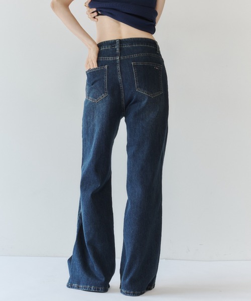 VION(ヴィオン)の「ストレッチストレートフレアデニム / Stretch Straight Flare Denim(デニムパンツ・レディース・ネイビー/ブルー・S/M)」の14枚目の写真