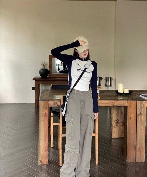 Ritzy(リッツィー)の「ラグランスリーブ ハーフジップ クロップド長袖トップス(Tシャツ/カットソー・レディース・グレー/ピンク・L/M)」の18枚目の写真