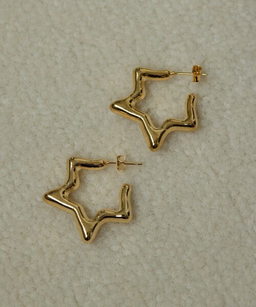 ear PAPILLONNER(イアパピヨネ)の「《WEB&一部店舗限定》スターフープピアス(ピアス(両耳用)・レディース・ゴールド/シルバー・FREE)」の10枚目の写真