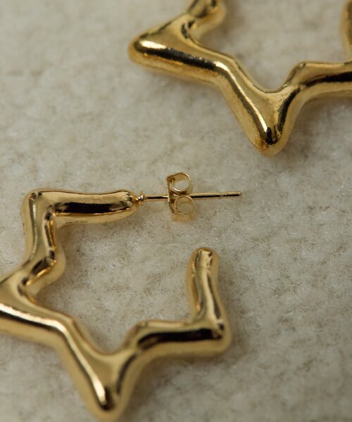 ear PAPILLONNER(イアパピヨネ)の「《WEB&一部店舗限定》スターフープピアス(ピアス(両耳用)・レディース・ゴールド/シルバー・FREE)」の12枚目の写真