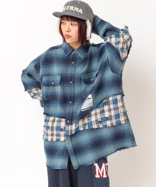 RNA（アールエヌエー）の「B2998 パッチワークチェックシャツ（シャツ/ブラウス・レディース・ブラック/レッド/ブルー・MEDIUM）」の4枚目の写真