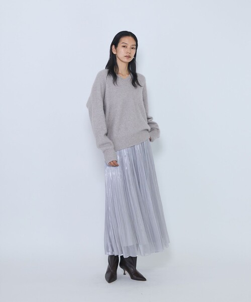 1er Arrondissement(プルミエアロンディスモン)の「グロッシーサテンプリーツスカート(スカート・レディース・ブラック/グレイッシュベージュ・38/36)」の5枚目の写真
