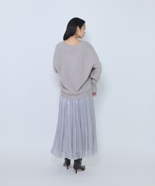 1er Arrondissement(プルミエアロンディスモン)の「グロッシーサテンプリーツスカート(スカート・レディース・ブラック/グレイッシュベージュ・38/36)」の8枚目の写真