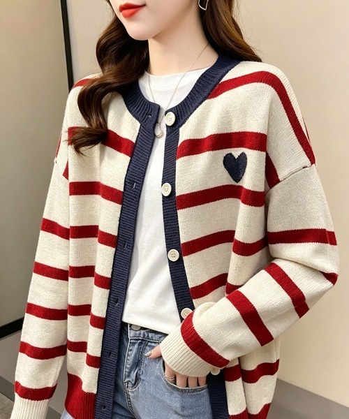 ONEP STAR(ワンピスター)の「配色ボーダーハート刺繍長袖ニットカーディガン(ニット/セーター・レディース・グリーン/ネイビー/レッド・FREE)」の3枚目の写真