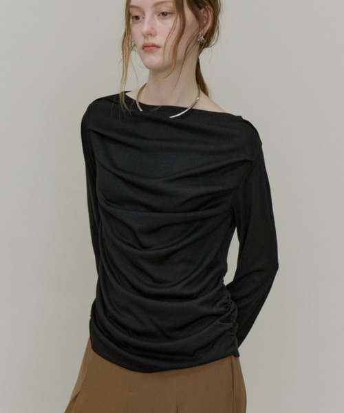 Plumel(プルメル)の「Front Drape Cat Pullover / フロントドレーププルオーバー(Tシャツ/カットソー・レディース・グレー/ブラウン/ブラック/オフホワイト・MEDIUM)」の17枚目の写真