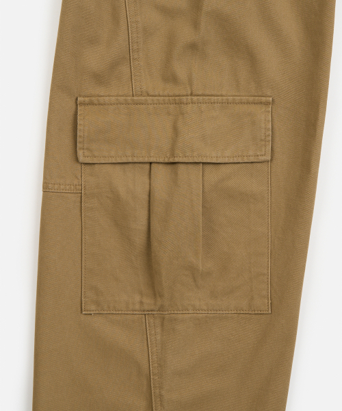 TOFFEE（トフィー）の「カーブド切り替えカーゴパンツ（BEIGE）（その他パンツ・メンズ・その他・SMALL/MEDIUM/LARGE/X-LARGE）」の8枚目の写真