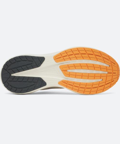 UNDER ARMOUR(アンダーアーマー)の「UAベロシティ ペース(ランニング/メンズ)(スニーカー・メンズ・ベージュ・25.5cm/27.0cm/26.5cm/27.5cm/28.5cm/25.0cm/29.0cm/26.0cm/28.0cm/30.0cm)」の5枚目の写真