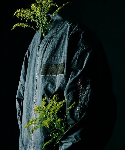 B'2nd(ビーセカンド)の「ANOTHER ROOM(アナザールーム) ASUTEX C.NYLON MA-1(MA-1・メンズ・カーキ/ブラック・M/L)」の8枚目の写真