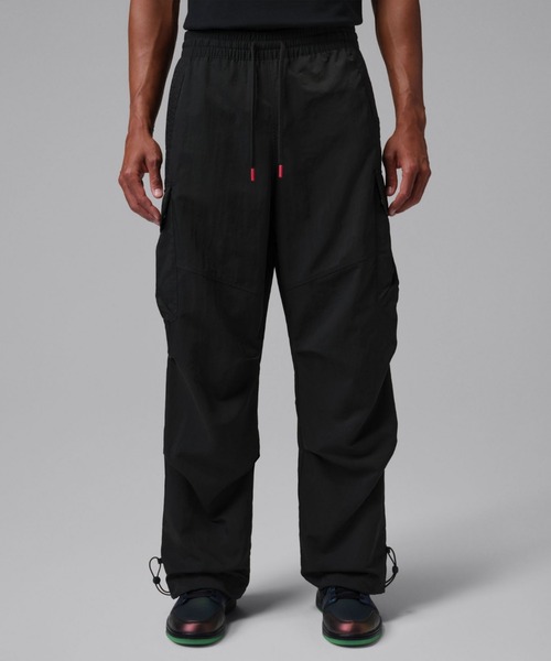 JORDAN BRAND(ジョーダンブランド)の「ジョーダン ブルックリン メンズ ウーブン カーゴ パンツ / Jordan Brooklyn Men's Woven Cargo Pants IM9818-321 Night Forest(カーゴパンツ・メンズ・グリーン系その他2・XL)」の1枚目の写真