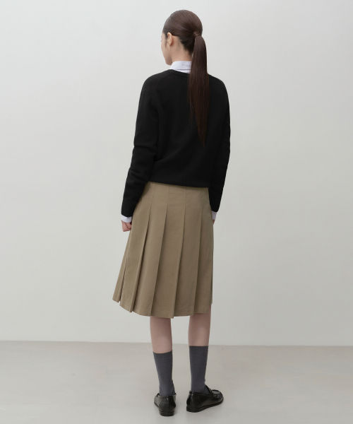 MUSINSA STANDARD WOMAN（ムシンサスタンダードウーマン）の「ウィメンズ16Wコーデュロイプリーツニーレングススカート[ベージュ]（スカート・レディース・その他・LARGE/MEDIUM/SMALL/X-SMALL）」の3枚目の写真