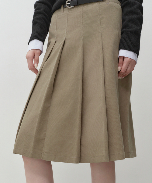 MUSINSA STANDARD WOMAN（ムシンサスタンダードウーマン）の「ウィメンズ16Wコーデュロイプリーツニーレングススカート[ベージュ]（スカート・レディース・その他・LARGE/MEDIUM/SMALL/X-SMALL）」の6枚目の写真