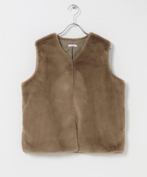 ITEMS URBANRESEARCH(アイテムズ アーバンリサーチ)の「ミンクタッチフェイクファージレ(ダウンベスト・レディース・アイボリー/ライトブラウン・FREE)」の17枚目の写真