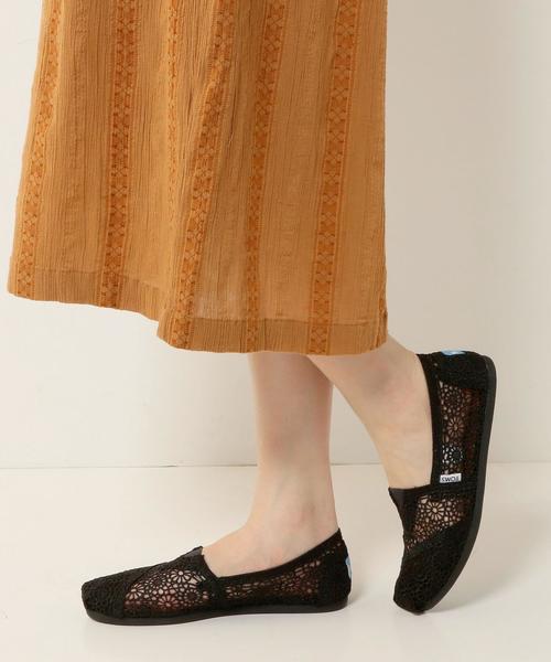 TOMS(トムス)の「トムス/OC TOMS フラワーレース スリッポン(スリッポン・レディース・オフホワイト/ブラック/シルバー・8/6/7)」の11枚目の写真