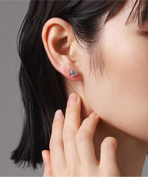 LION HEART(ライオンハート)の「“BASIC”ブリリアントカットピアス/K10ゴールド【LION HEART / ライオンハート】(ピアス(片耳用)・メンズ・ブラック/クリア・FREE)」の19枚目の写真