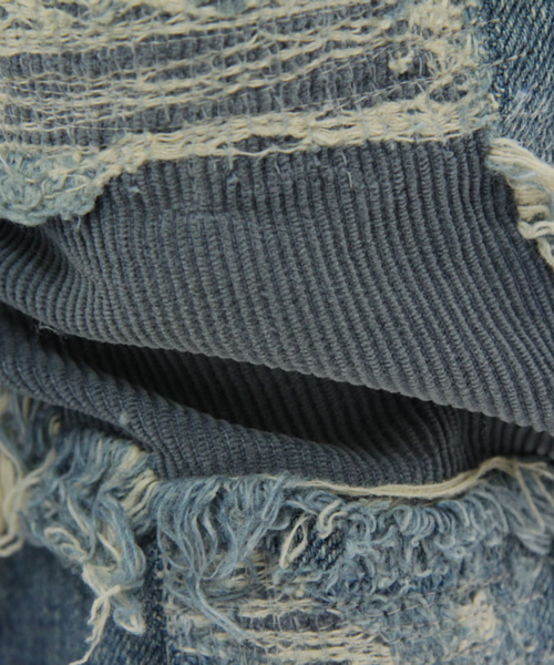 HYSTERIC GLAMOUR（ヒステリックグラマー）の「NOBU REMAKE加工デニム7分丈スリムPT*（デニムパンツ・レディース・インディゴブルー/ライトインディゴブルー・XX-SMALL/X-SMALL/SMALL/MEDIUM）」の12枚目の写真