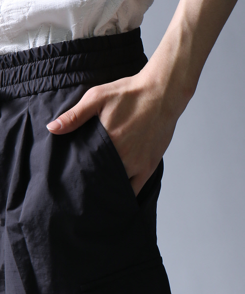 5351 POUR LES HOMMES（ゴーサンゴーイチプールオム）の「リップストップショートカーゴパンツ（カーゴパンツ・メンズ・ブラック/カーキ・46/44/48）」の9枚目の写真
