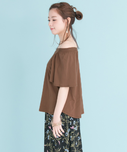 URBAN RESEARCH（アーバンリサーチ）の「2WAY袖フレアカットソー（Tシャツ/カットソー・レディース・ネイビー/オレンジ/ブラウン/オフホワイト・FREE）」の11枚目の写真