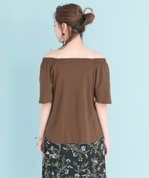 URBAN RESEARCH（アーバンリサーチ）の「2WAY袖フレアカットソー（Tシャツ/カットソー・レディース・ネイビー/オレンジ/ブラウン/オフホワイト・FREE）」の12枚目の写真