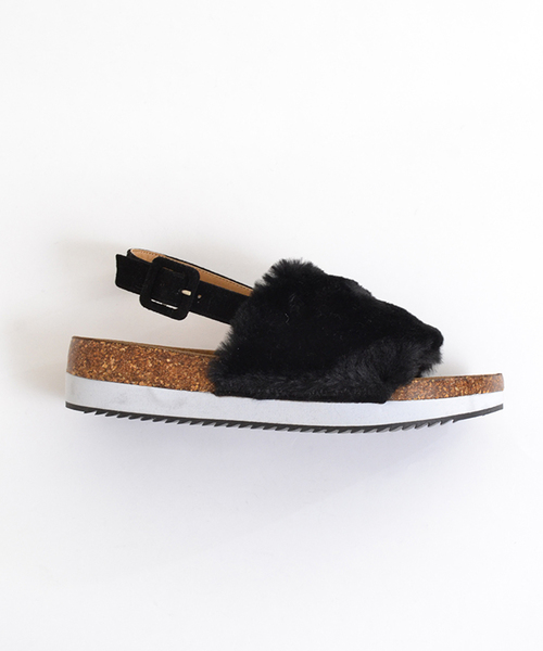 MERLOT（メルロー）の「ファーバックベルトサンダル550-9489S（サンダル・レディース・ブラック/グレー/ベージュ・M/L）」の10枚目の写真