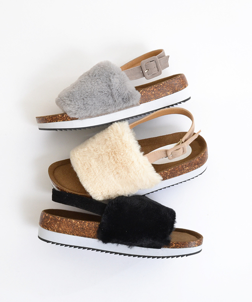 MERLOT（メルロー）の「ファーバックベルトサンダル550-9489S（サンダル・レディース・ブラック/グレー/ベージュ・M/L）」の20枚目の写真