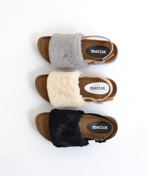 MERLOT（メルロー）の「ファーバックベルトサンダル550-9489S（サンダル・レディース・ブラック/グレー/ベージュ・M/L）」の21枚目の写真