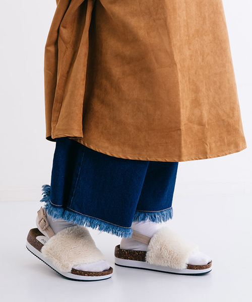 MERLOT（メルロー）の「ファーバックベルトサンダル550-9489S（サンダル・レディース・ブラック/グレー/ベージュ・M/L）」の8枚目の写真