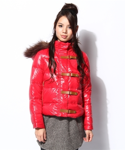 TOMMY HILFIGER（トミーヒルフィガー）の「BELTED DOWN JACKET（ダウンジャケット/コート・レディース・カーキ/ネイビー/レッド・SMALL/MEDIUM/LARGE）」の3枚目の写真