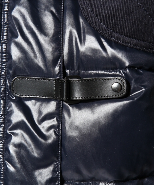 TOMMY HILFIGER（トミーヒルフィガー）の「BELTED DOWN JACKET（ダウンジャケット/コート・レディース・カーキ/ネイビー/レッド・SMALL/MEDIUM/LARGE）」の9枚目の写真