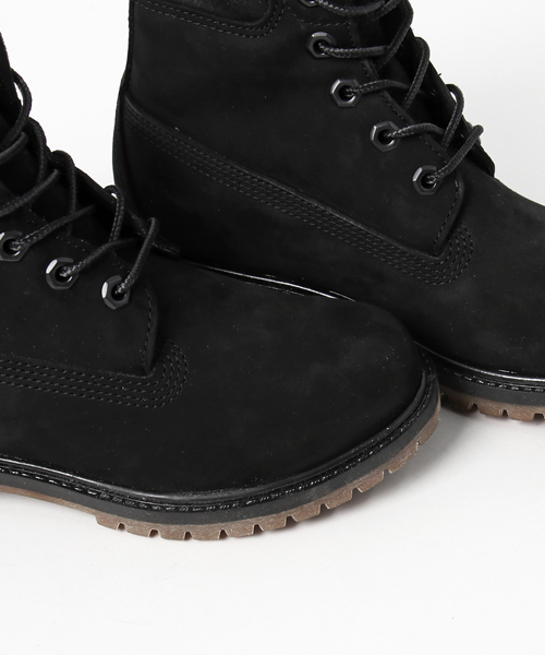 Timberland(ティンバーランド)の「ティンバーランド(R) アイコン シックスインチ プレミアム ブーツ(ブーツ・レディース・ブラック・22.5cm/23.5cm/24.5cm/23.0cm/24.0cm/25.0cm/26.0cm/22.0cm)」の5枚目の写真