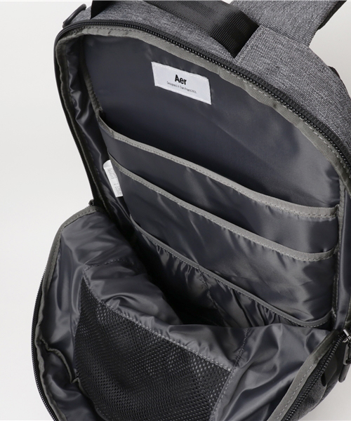 Aer（エアー）の「◇Aer / エアー FLIGHT PACK（バックパック/リュック・メンズ・ブラック/チャコールグレー・FREE）」の9枚目の写真