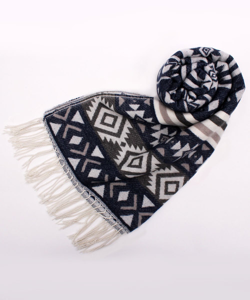 ８(eight)（エイト）の「ネイティブ ロングマフラー ストール（ストール/ショール・メンズ・ブラック/ベージュ/ネイビー/ダークネイビー・FREE）」の3枚目の写真