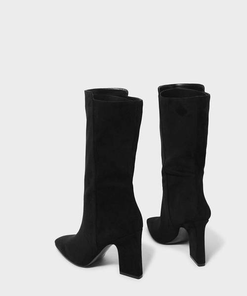CHARLES & KEITH(チャールズ & キース)の「テパードヒールカフブーツ / TAPERED HEEL CALF BOOTS(ブーツ・レディース・ブラック/バーガンディー・22.5cm/23cm/23.5cm/24.5cm/25cm/25.5cm)」の12枚目の写真