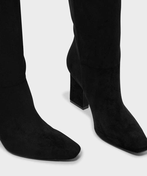CHARLES & KEITH(チャールズ & キース)の「テパードヒールカフブーツ / TAPERED HEEL CALF BOOTS(ブーツ・レディース・ブラック/バーガンディー・22.5cm/23cm/23.5cm/24.5cm/25cm/25.5cm)」の11枚目の写真