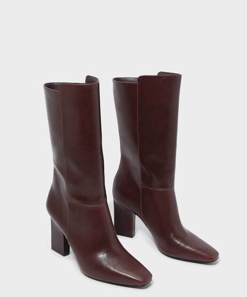 CHARLES & KEITH(チャールズ & キース)の「テパードヒールカフブーツ / TAPERED HEEL CALF BOOTS(ブーツ・レディース・ブラック/バーガンディー・22.5cm/23cm/23.5cm/24.5cm/25cm/25.5cm)」の7枚目の写真