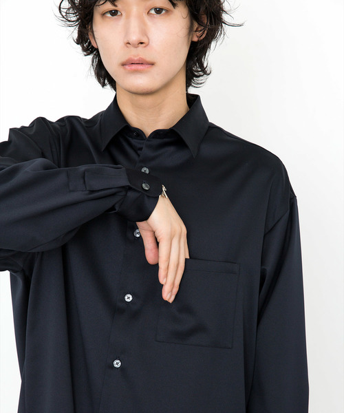 STUDIOUS(ステュディオス)の「【STUDIOUS】パウダーサテンビッグシルエットシャツ(シャツ/ブラウス・メンズ・ブラック/ベージュ/ネイビー/カーキ・1/2/3)」の8枚目の写真