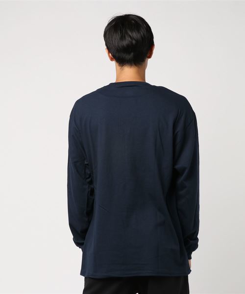 Champion（チャンピオン）の「Champion/チャンピオン　ビックシルエット無地ロンＴ（Tシャツ/カットソー・メンズ・ホワイト/ブラック/グレー/ネイビー/ロイヤルブルー/レッド・S/M/L/XL）」の7枚目の写真