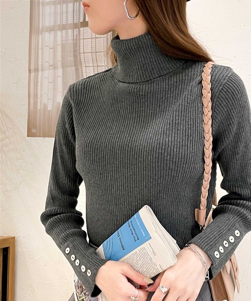 classicalelf(クラシカルエルフ)の「ふんわり触感。綿100%袖シェルボタン付きタートルネックリブニット(ニット/セーター・レディース・ブラック/アイボリー/杢グレー/チャコール/モカ/ベージュ/ブラウン系その他/ライトグリーン/ライトグレー/ネイビー・MEDIUM/LARGE/X-LARGE/XX-LARGE)」の19枚目の写真