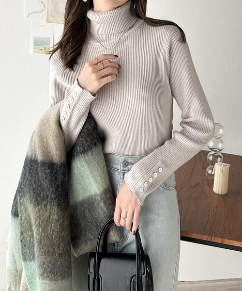 classicalelf(クラシカルエルフ)の「ふんわり触感。綿100%袖シェルボタン付きタートルネックリブニット(ニット/セーター・レディース・ブラック/アイボリー/杢グレー/チャコール/モカ/ベージュ/ブラウン系その他/ライトグリーン/ライトグレー/ネイビー・MEDIUM/LARGE/X-LARGE/XX-LARGE)」の21枚目の写真