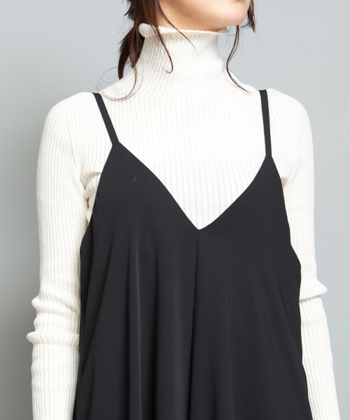 qualite(カリテ)の「キャミオールインワン(ワンピース・レディース・ブラック/ベージュ・38/36)」の5枚目の写真