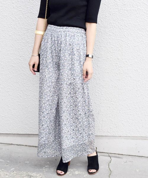 Khaju（カージュ）の「Khaju:フラワーイージーパンツ19SS◆（その他パンツ・レディース・ホワイト/ブラック/ライトブルー・ONE SIZE）」の3枚目の写真