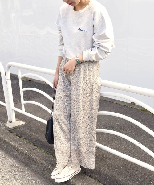 Khaju（カージュ）の「Khaju:フラワーイージーパンツ19SS◆（その他パンツ・レディース・ホワイト/ブラック/ライトブルー・ONE SIZE）」の6枚目の写真