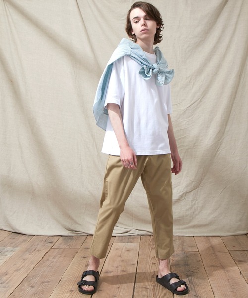 EMMA CLOTHES（エマクローズ）の「LINEN×COTTONストレッチタックアンクルワイドパンツ（その他パンツ・メンズ・ブラック/ベージュ/ネイビー/ライトオリーブ/グレー系その他/チェック・S/M/L）」の4枚目の写真