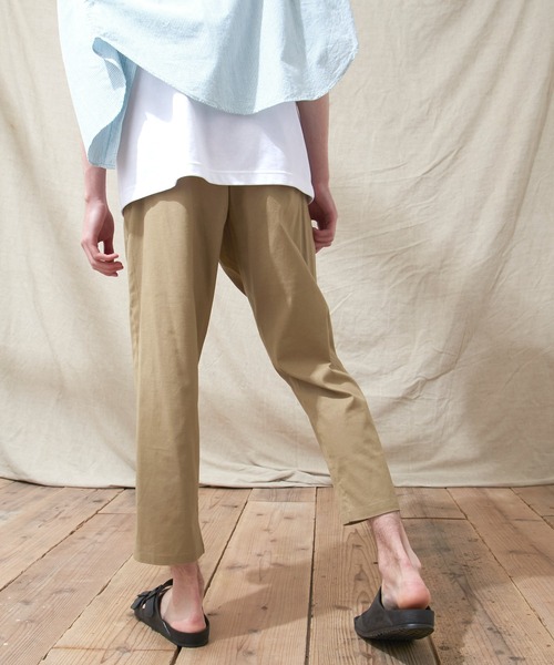 EMMA CLOTHES（エマクローズ）の「LINEN×COTTONストレッチタックアンクルワイドパンツ（その他パンツ・メンズ・ブラック/ベージュ/ネイビー/ライトオリーブ/グレー系その他/チェック・S/M/L）」の19枚目の写真