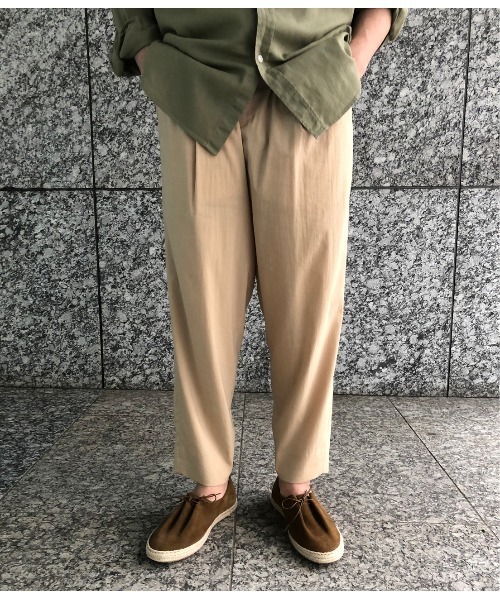 ADAM ET ROPE'（アダムエロペ）の「【Ramie blend】ワイドクロップドスラックス（スラックス・メンズ・ベージュ/ネイビー・S/M/L）」の15枚目の写真