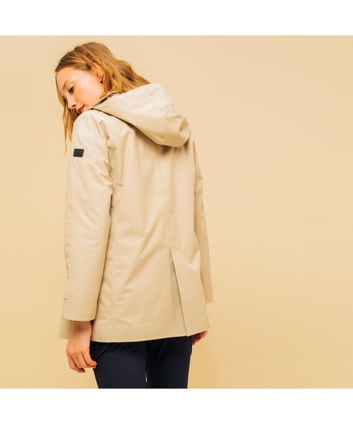 AIGLE（エーグル）の「透湿防水 ミスマノン コート（ステンカラーコート・レディース・ピンク/ベージュ・36/38/40）」の15枚目の写真